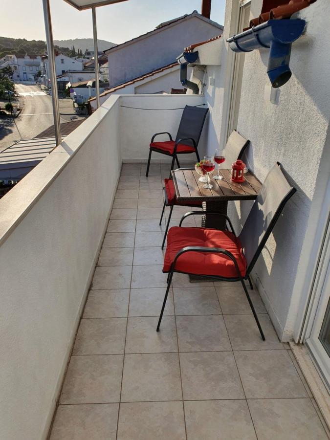 Apartment Marija Jezera Bagian luar foto