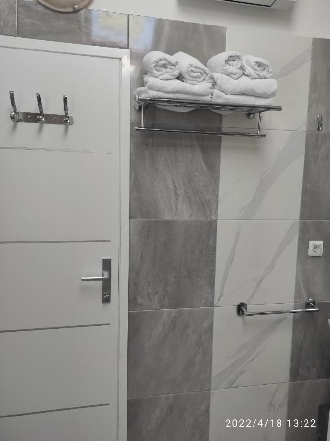 Apartment Marija Jezera Bagian luar foto