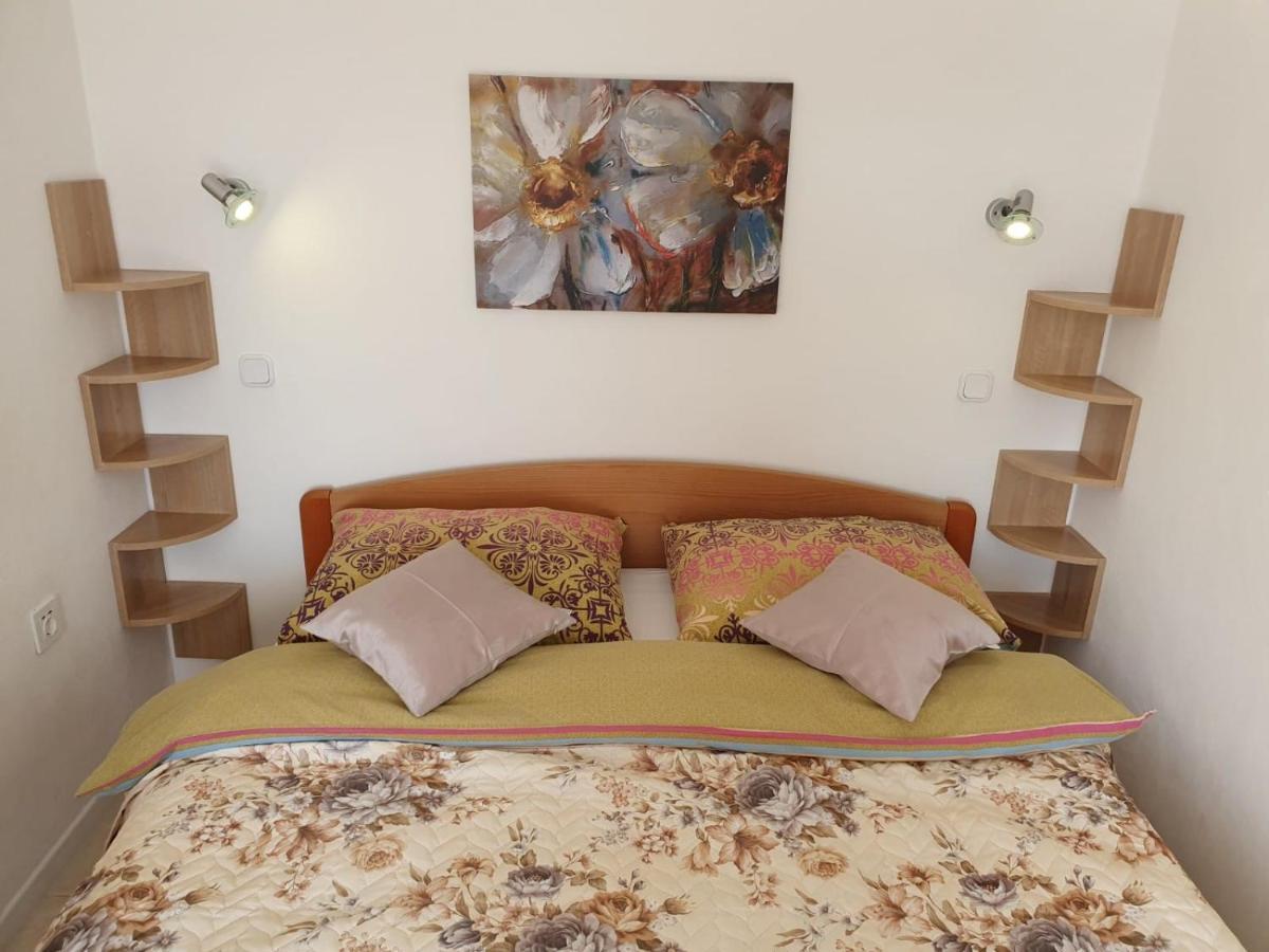 Apartment Marija Jezera Bagian luar foto