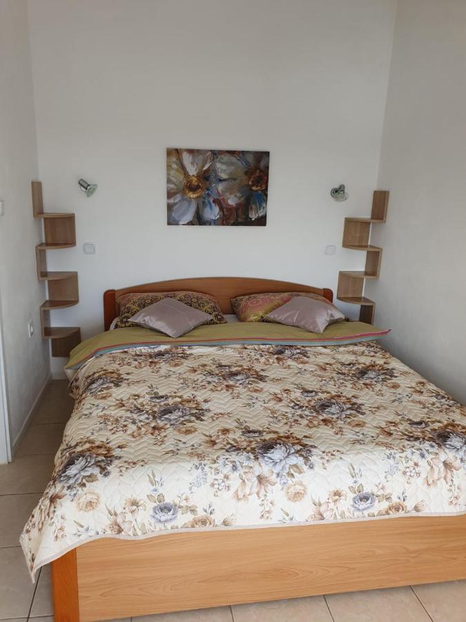 Apartment Marija Jezera Bagian luar foto